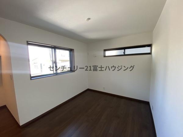 �_�ސ쌧������s����1���ڂ̐V�z��ˌ��Ă̗m��