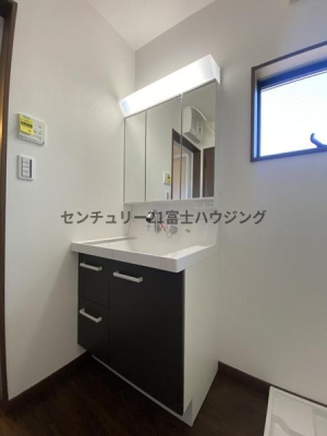�_�ސ쌧������s����1���ڂ̐V�z��ˌ��Ă̐��ʑ�E���ʏ�