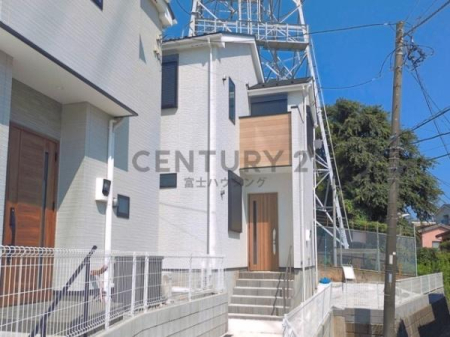 神奈川県藤沢市高倉の新築一戸建ての現地外観写真