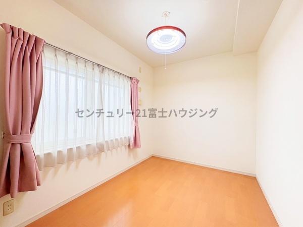 �_�ސ쌧�C�V���s�͌���4���ڂ̒��Ã}���V�����̎q������