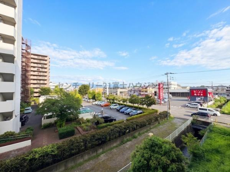 �_�ސ쌧�C�V���s�͌���4���ڂ̒��Ã}���V�����̏Z�˂���̒��]�ʐ^