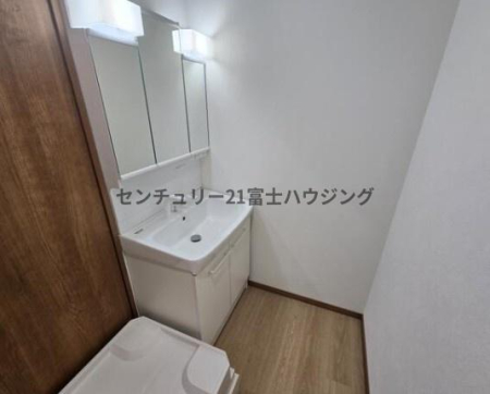 �_�ސ쌧���q�s���{�̒��Ã}���V�����̐��ʑ�E���ʏ�