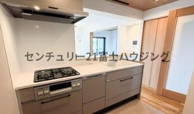 �_�ސ쌧����s���1���ڂ̒��Ã}���V�����̃L�b�`��
