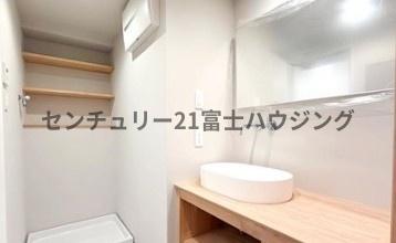 �_�ސ쌧����s���1���ڂ̒��Ã}���V�����̐��ʑ�E���ʏ�