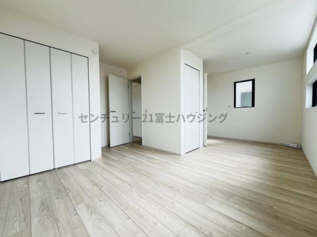 �_�ސ쌧������s���4���ڂ̐V�z��ˌ��Ă̗m��