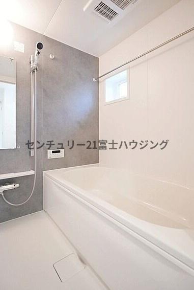 �_�ސ쌧������s���6���ڂ̐V�z��ˌ��Ă̗���