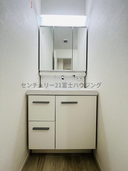 �_�ސ쌧������s�o�����̐V�z��ˌ��Ă̐��ʑ�E���ʏ�