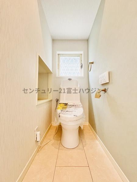 �_�ސ쌧������s���Q2���ڂ̒��È�ˌ��Ẵg�C��