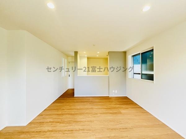 �_�ސ쌧������s�\�ԍ�2���ڂ̐V�z��ˌ��Ẵ��r���O