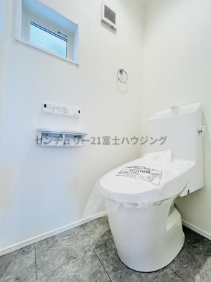�_�ސ쌧������s�\�ԍ�2���ڂ̐V�z��ˌ��Ẵg�C��
