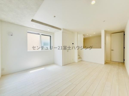 �_�ސ쌧������s�\�ԍ�2���ڂ̐V�z��ˌ��Ẵ��r���O
