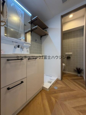 �_�ސ쌧����s�Ó��1���ڂ̒��Ã}���V�����̐��ʑ�E���ʏ�