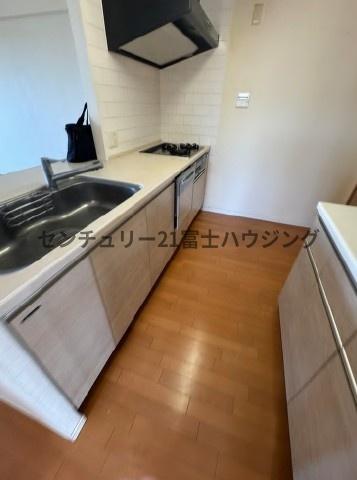 �_�ސ쌧����s�ғ����C��3���ڂ̒��Ã}���V�����̃L�b�`��
