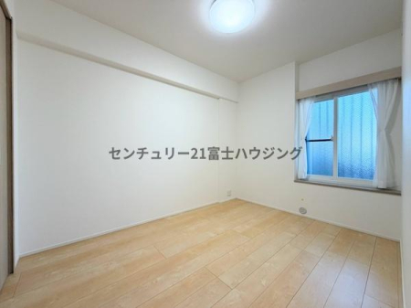 �_�ސ쌧����s�����C��5���ڂ̒��Ã}���V�����̗m��