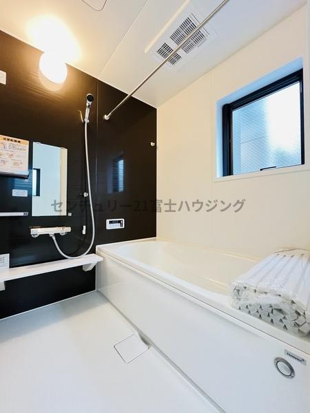 �_�ސ쌧���ˎs���l���̐V�z��ˌ��Ă̗���