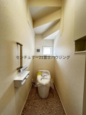 �_�ސ쌧����s�H��5���ڂ̐V�z��ˌ��Ẵg�C��