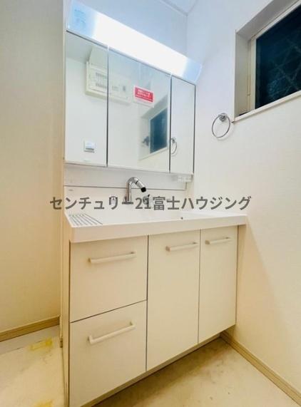 �_�ސ쌧����s�А�4���ڂ̒��È�ˌ��Ă̐��ʑ�E���ʏ�