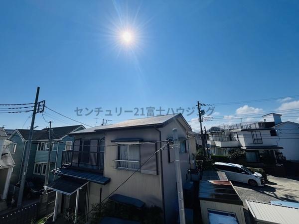 �_�ސ쌧������s�����u2���ڂ̐V�z��ˌ��Ă̏Z�˂���̒��]�ʐ^