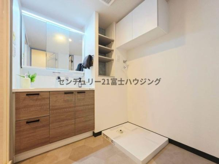 �_�ސ쌧������s������2���ڂ̒��Ã}���V�����̐��ʑ�E���ʏ�