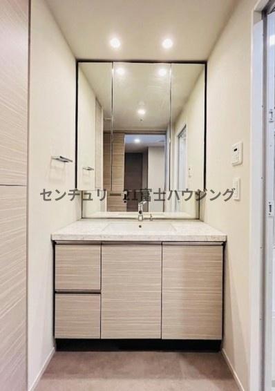 �_�ސ쌧���l�s�h��}��2���ڂ̒��Ã}���V�����̐��ʑ�E���ʏ�