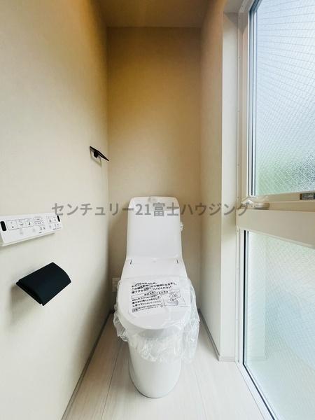 �_�ސ쌧������s���v�ۂ̐V�z��ˌ��Ẵg�C��