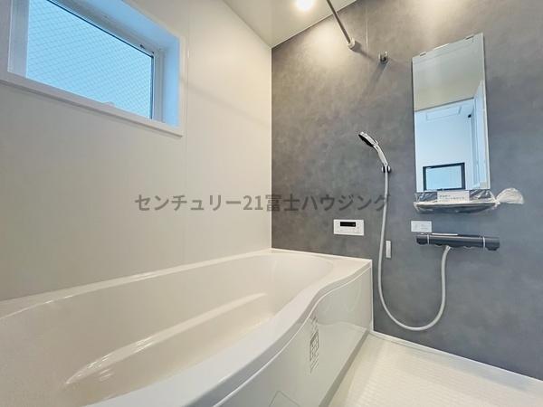 �_�ސ쌧������s���v�ۂ̐V�z��ˌ��Ă̗���