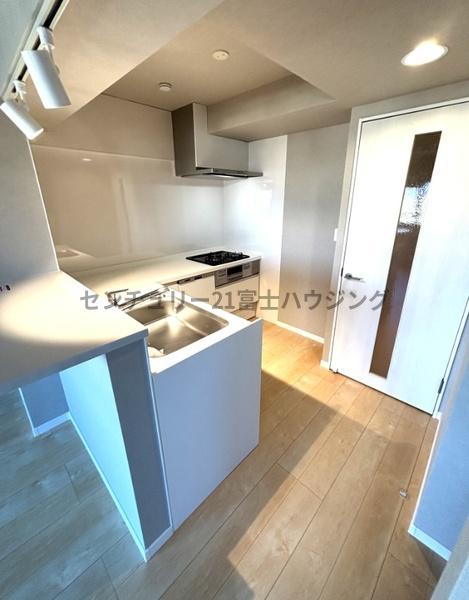 �_�ސ쌧�C�V���s������3���ڂ̒��Ã}���V�����̃L�b�`��