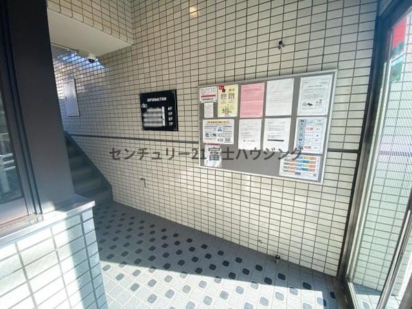 �_�ސ쌧����s�ғ��V��3���ڂ̒��Ã}���V�����̃G���g�����X