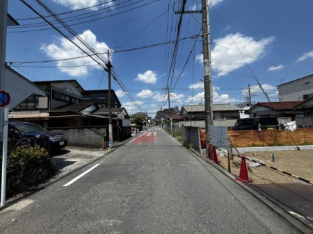 �_�ސ쌧����s�ғ�����6���ڂ̓y�n�̑O�ʓ��H�܂ތ��n�ʐ^