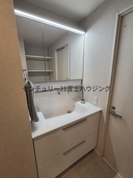 �_�ސ쌧������s����1���ڂ̒��Ã}���V�����̐��ʑ�E���ʏ�
