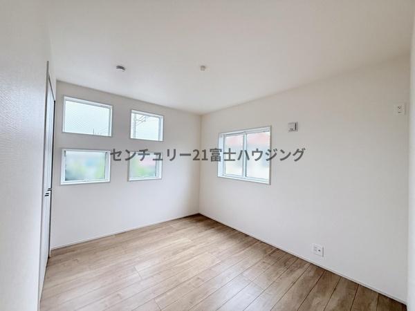 �_�ސ쌧������s����4���ڂ̐V�z��ˌ��Ă̗m��