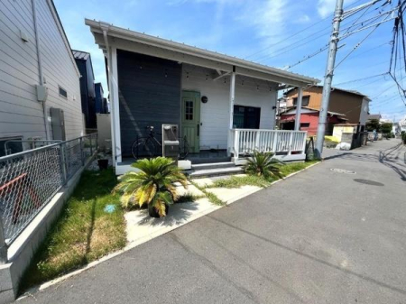 神奈川県茅ヶ崎市西久保の中古一戸建ての現地外観写真