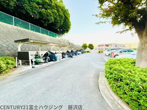 �_�ސ쌧���l�s�ۓy�P�J���꒬�̒��Ã}���V�����̂��̑����p��