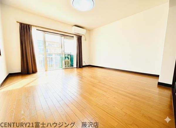 �_�ސ쌧���l�s�ۓy�P�J���꒬�̒��Ã}���V�����̃��r���O