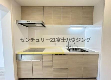 �_�ސ쌧������s�ԉH���̒��Ã}���V�����̃L�b�`��