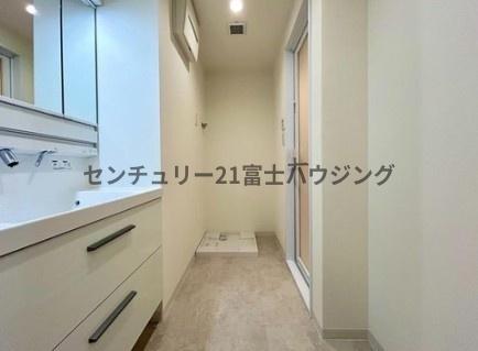 �_�ސ쌧������s�ԉH���̒��Ã}���V�����̐��ʑ�E���ʏ�