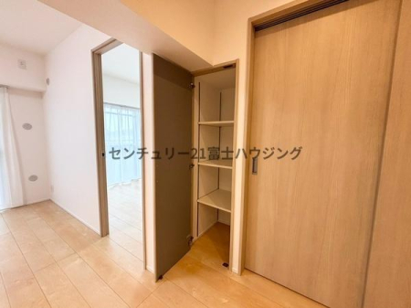 �_�ސ쌧���q�s��Ղ̒��Ã}���V�����̎��[