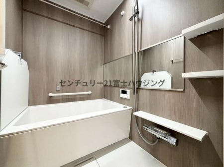 �_�ސ쌧���q�s��Ղ̒��Ã}���V�����̗���