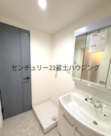 �_�ސ쌧����s�Ó��4���ڂ̒��Ã}���V�����̐��ʑ�E���ʏ�