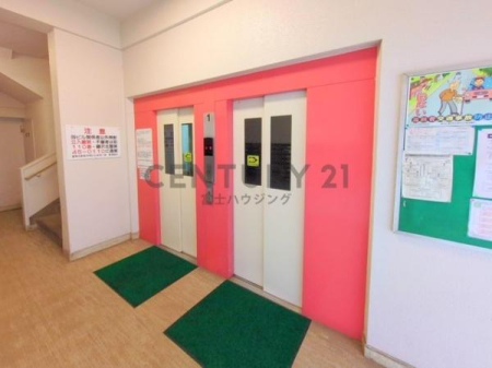 �_�ސ쌧����s�Ó��1���ڂ̒��Ã}���V�����̃G���g�����X