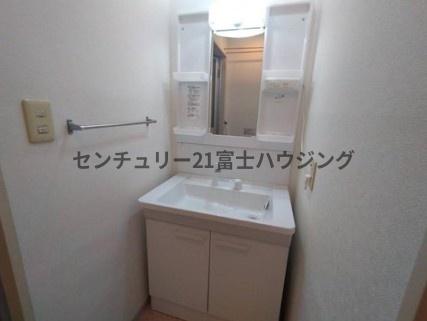 �_�ސ쌧������s���4���ڂ̒��Ã}���V�����̐��ʑ�E���ʏ�