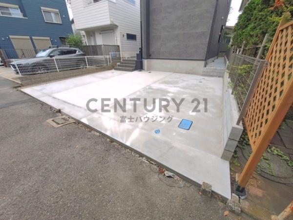 �_�ސ쌧����s�����C��3���ڂ̐V�z��ˌ��Ă̒��ԏ�