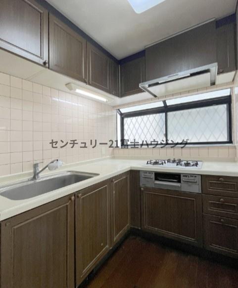 �_�ސ쌧����s�勘�̒��È�ˌ��ẴL�b�`��
