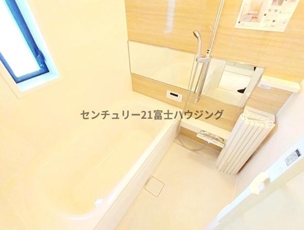�_�ސ쌧����s�{����3���ڂ̒��È�ˌ��Ă̗���