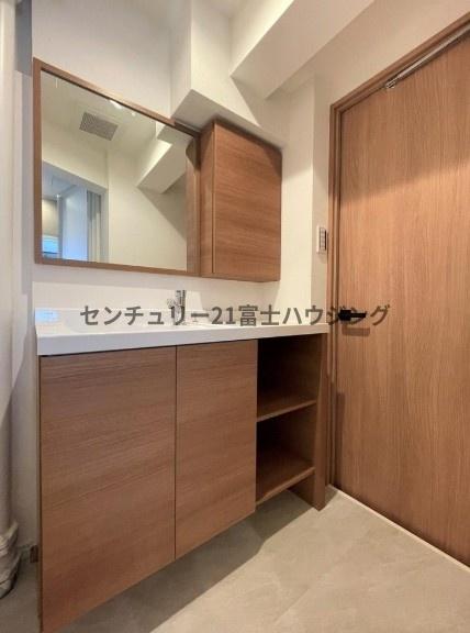 �_�ސ쌧����s�Ó��1���ڂ̒��Ã}���V�����̐��ʑ�E���ʏ�