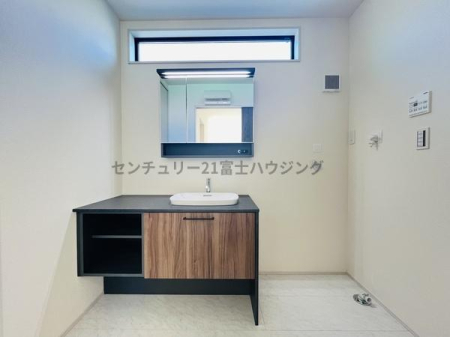 �_�ސ쌧������s�Ђ΂肪�u�̐V�z��ˌ��Ă̐��ʑ�E���ʏ�