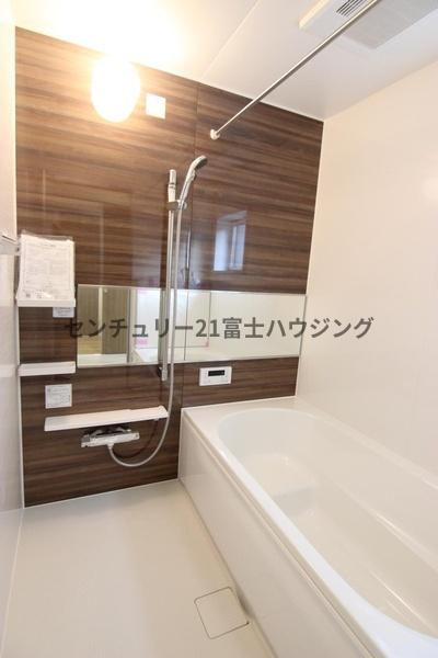�_�ސ쌧������s���c2���ڂ̐V�z��ˌ��Ă̗���