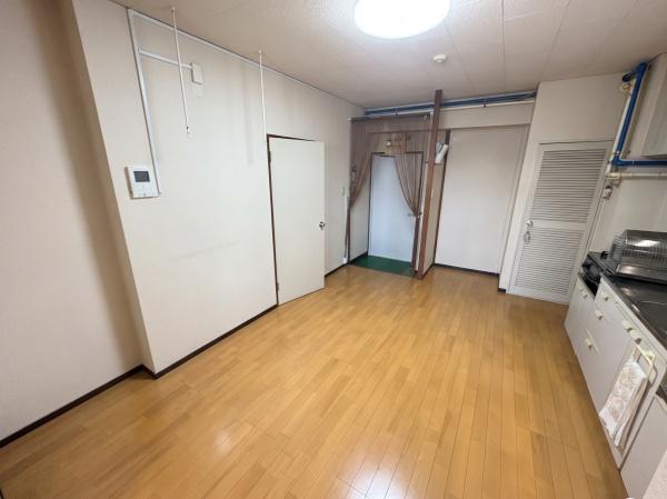 �_�ސ쌧������s�l�{��̒��Ã}���V�����̃��r���O