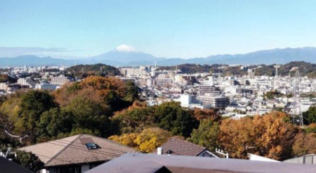 �_�ސ쌧���q�s��D�̒��È�ˌ��Ă̏Z�˂���̒��]�ʐ^