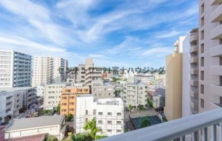 �_�ސ쌧����s�А��C��1���ڂ̒��Ã}���V�����̏Z�˂���̒��]�ʐ^